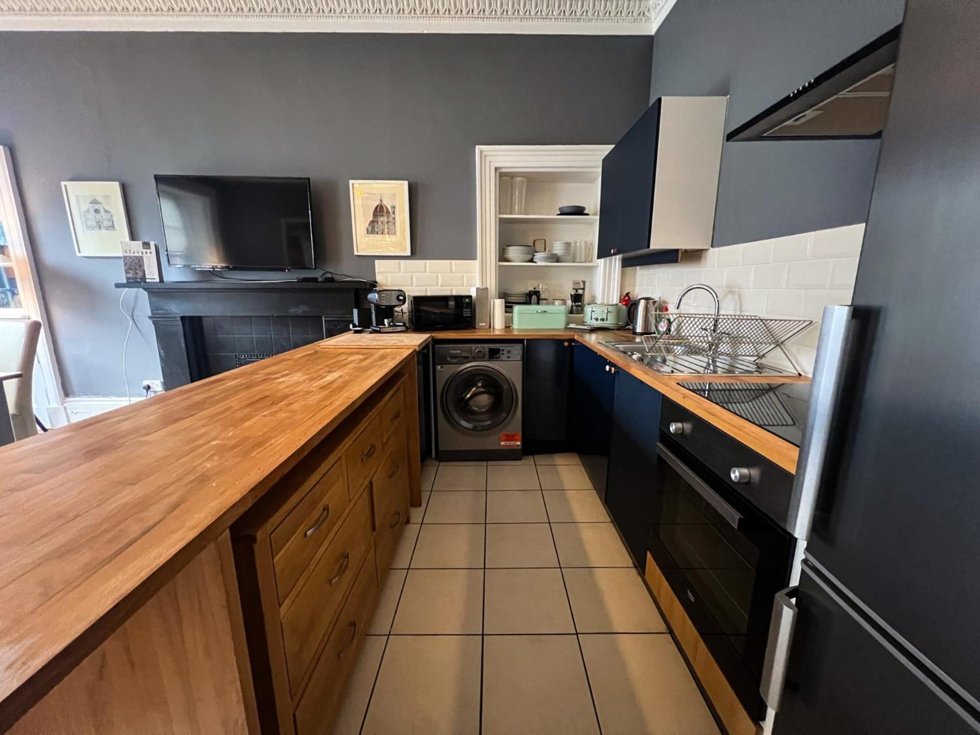 Garnethill Charm 3 Bed Flat Глазго
